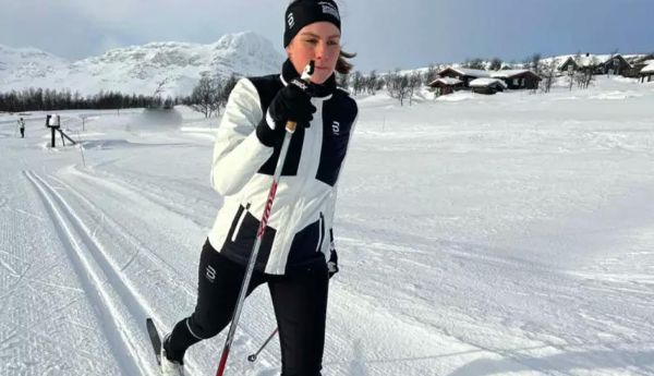 Test av langrennsjakke: Jacket Aware Wmn fra Dæhlie